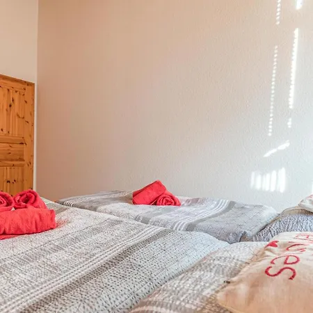 2 Bedroom Stunning In * Trennewurth