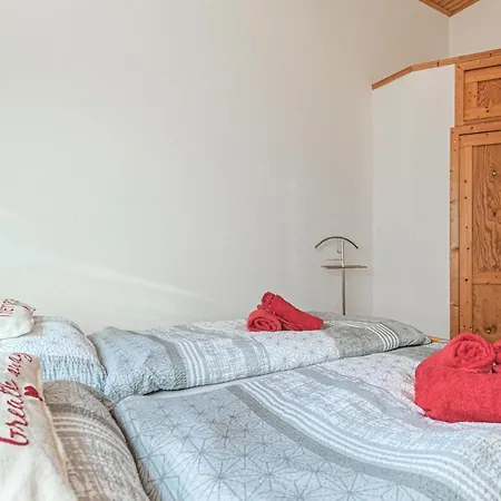 2 Bedroom Stunning In * Trennewurth